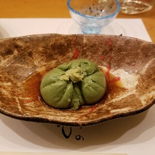 旬庵 - 料理写真:お通しの自家製よもぎ豆腐。