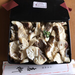 とくしま青柳 - 残った鯛めしを詰めてくれました。