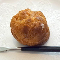 レストラン ヒロミチ - クルミとブルーチーズのシュー
