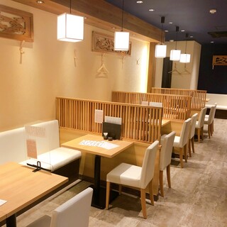 落ち着いた和モダンな空間はご接待・ご会食・女子会・歓送迎会に