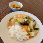 中國菜館 美鈴 - 小海老あんかけご飯 1050円