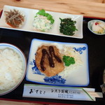 レスト斯城 - 白飯定食　500円