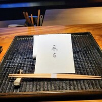 無名 - カウンターのセッティング