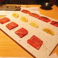 純和牛焼肉 無限亭。 - 