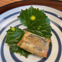 柚木元 - 岩魚の春巻き