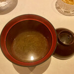 鮓 きずな - 白身魚あら骨、三重県あおさのり赤出汁