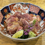 旬ものと日本酒 とみ笑 - 親鳥のたたき