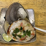 旬ものと日本酒 とみ笑 - 殻付きほっき飯