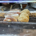 旬ものと日本酒 とみ笑 - 名古屋コーチンのねぎまとつくね