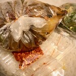 ソンクラン - ビニール袋。でもこれが宝の袋