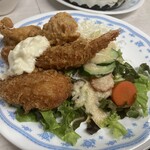 Kicchin Okada - 海老フライ、クリームコロッケ、鳥の唐揚げ2個と・・