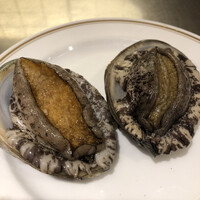 蟹遊亭 名古屋店 - あわび　焼く前