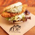 Design Festa Cafe & Bar - フィッシュフライサンド