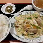 日高屋 - 「肉野菜炒め定食」710円也。税込。