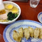 上海餃子 りょう華 - 半上湯麺＋紅茶卵・餃子セット
