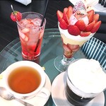 ファクトリーシン - いちごソーダ、神戸ルージュとよつぼしの贅沢苺パフェ、珈琲ゼリー、モンターニュブルー