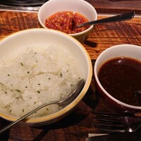 マヌエル タスカ ド ターリョ 丸の内店 - ソース3種