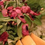 CHIANTI TRE - ベーコンと松の実のサラダ