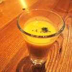 AWキッチン ラプラティーナ - アミューズ　安納芋のポタージュ