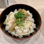 Uguisuya - 日替り（筍と桜鯛の炊き込みご飯）