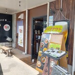 Ochobo Kushi - 博多ラーメンひろかぜの隣り、前が駐車場になってるので車に隠れて通りからお店が見えない、損してる立地