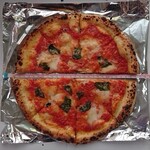 Pizza双 - マルゲリータピッツァ_1080円+箱代100円