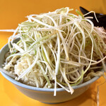 ラーメン二郎 - 『小ラーメン＋ネギ』(ニンニク)