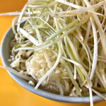 ラーメン二郎 - ニンニクコールでこのくらい