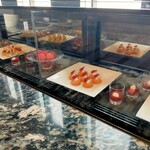 DINING & BAR TABLE 9 TOKYO - 