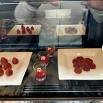 DINING & BAR TABLE 9 TOKYO - 