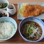 秋月庵 三次郎 - 平日限定ランチメニューのとんかつ定食990円