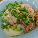 Chuukasoba Hajimu - 豚飯（小）250円