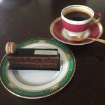 CALVA - 『マダガスカル』は、美味しいチョコレートケーキで、コーヒーにも良く合います。