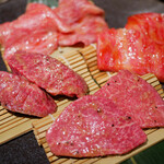 西麻布 焼肉 X - 