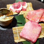 西麻布 焼肉 X - 