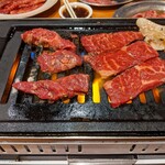 ビーフレストラン 肉のトヤマ - 