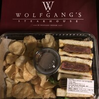 ウルフギャング・ステーキハウス 丸の内店 - ドライエイジングビーフサンド￥５４００