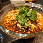 小菜一碟 - 海鮮たっぷり白い麻婆豆腐