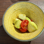 A e B - 水茄子とトマト