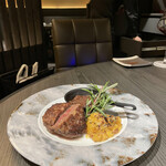 焼肉うしやま 西新宿本店 - 