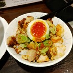 らーめん 鶏喰 - 味玉のせ
