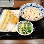 丸亀製麺 - ぶっかけ冷並とかしわ天とちくわ天