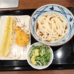 丸亀製麺 - ぶっかけ冷並とかしわ天とちくわ天