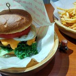 PT'S BURGER - 