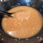 ラーメン二郎 - ワイルドなド乳化スープ！