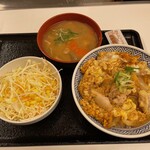 Yoshinoya - 親子丼(並)＋Aセット(とん汁変更)