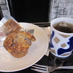 マフィン＋紅茶