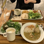 有楽町 micro FOOD&IDEA MARKET - 