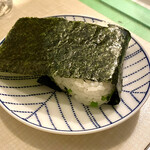 Onigiri Kintarou - お握り しその実 180円。