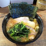 家系ラーメン クックら - ラーメン750円麺硬め。海苔増し100円。